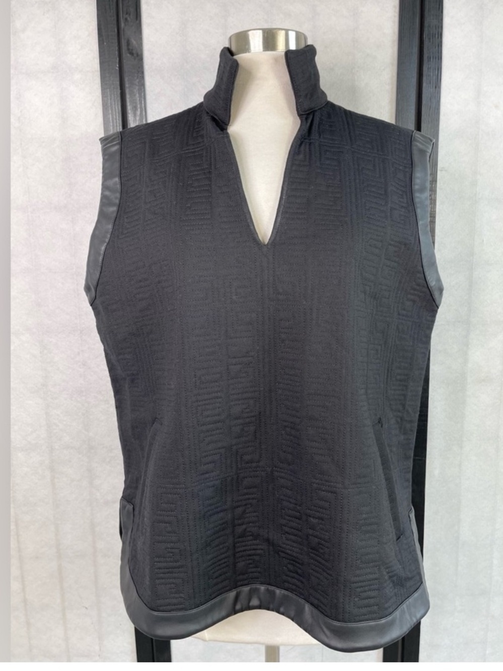 Emily Roggenburk Black Blouse S - Picture 6 of 12
